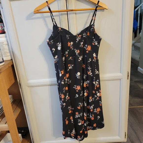 ✨️3 for$15✨️ Kismet floral high low strap dress- Size medium - Picture 4 of 10